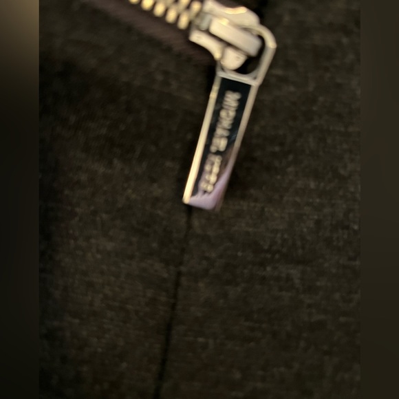 Micheal Kors size 10 gray pencil skirt back zip front zip pockets NWOT - Picture 4 of 10